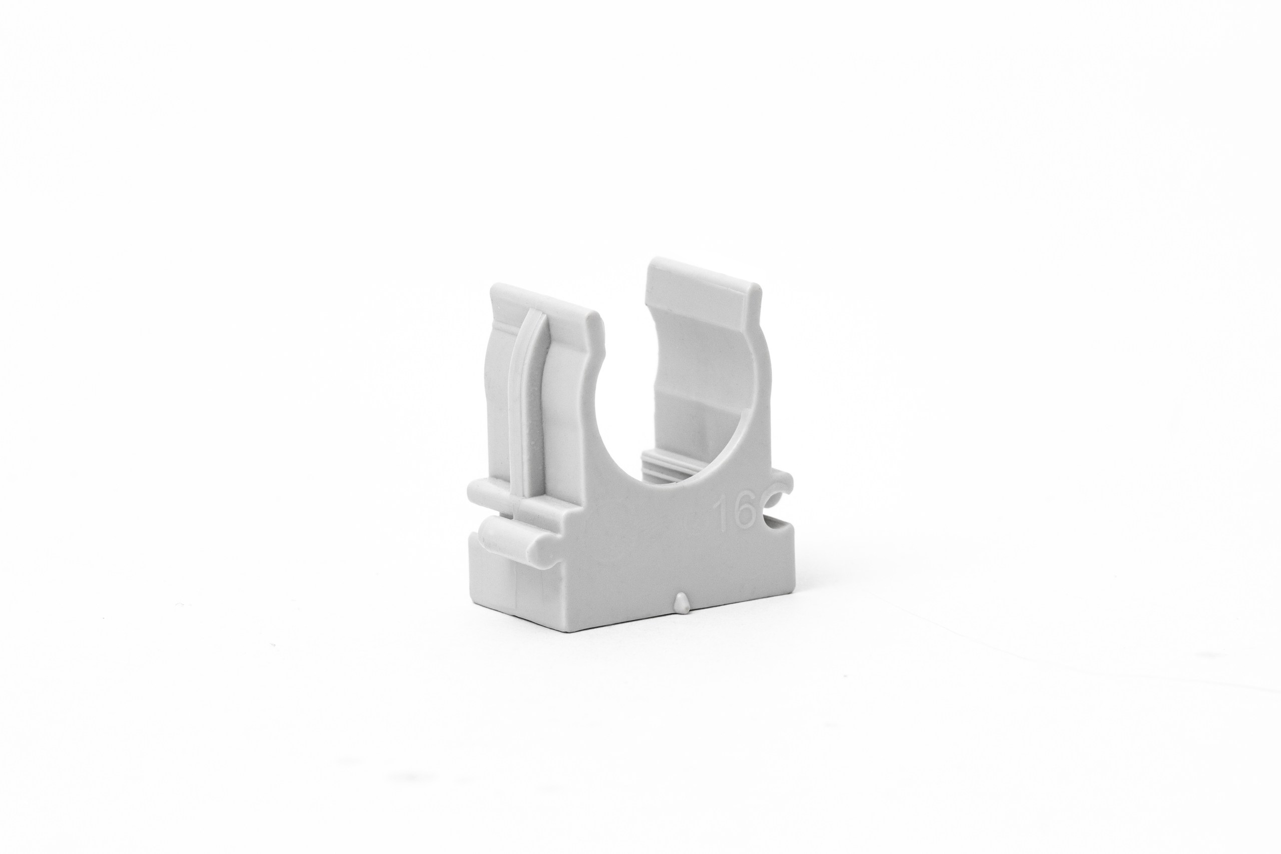 Крепеж-клипса для труб серая M1 D-16 ABS — изображение 3